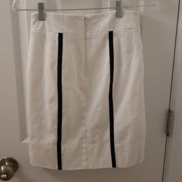 Saks Fifth Ave Stripe Pencil Professional Skirt - Picture 5 of 5